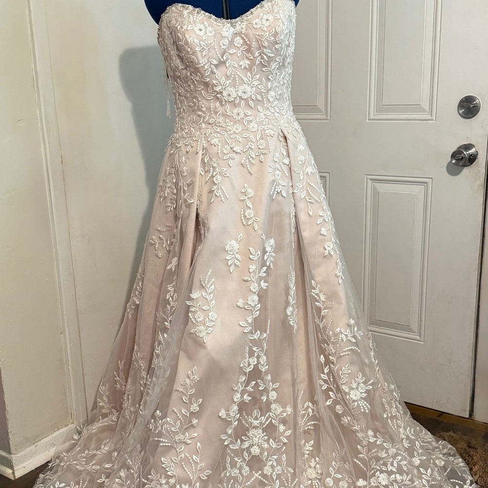 Mon Cheri Wedding Gown Sz 16- Blush
